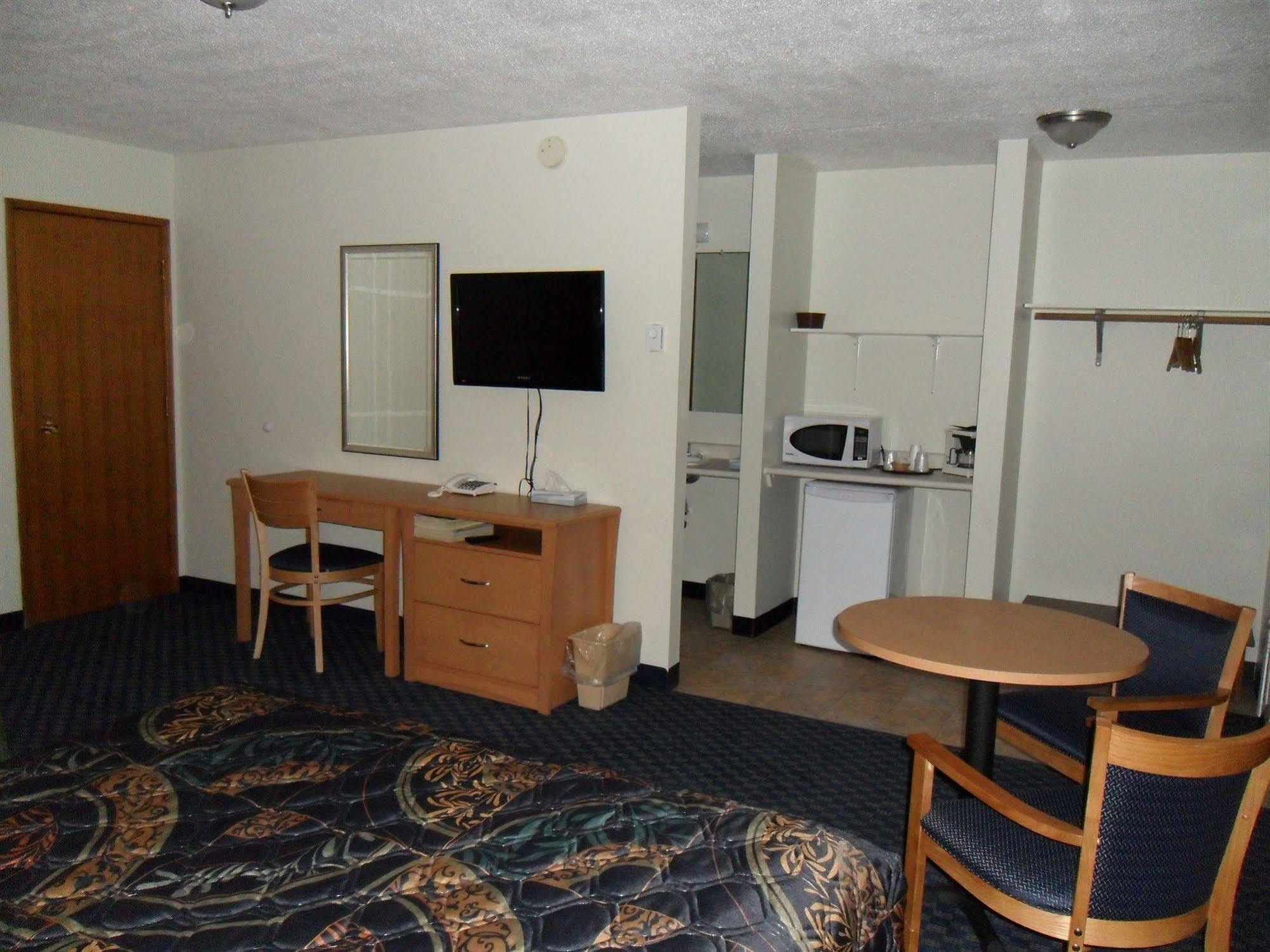 Westway Inn Motel Neepawa Exteriör bild