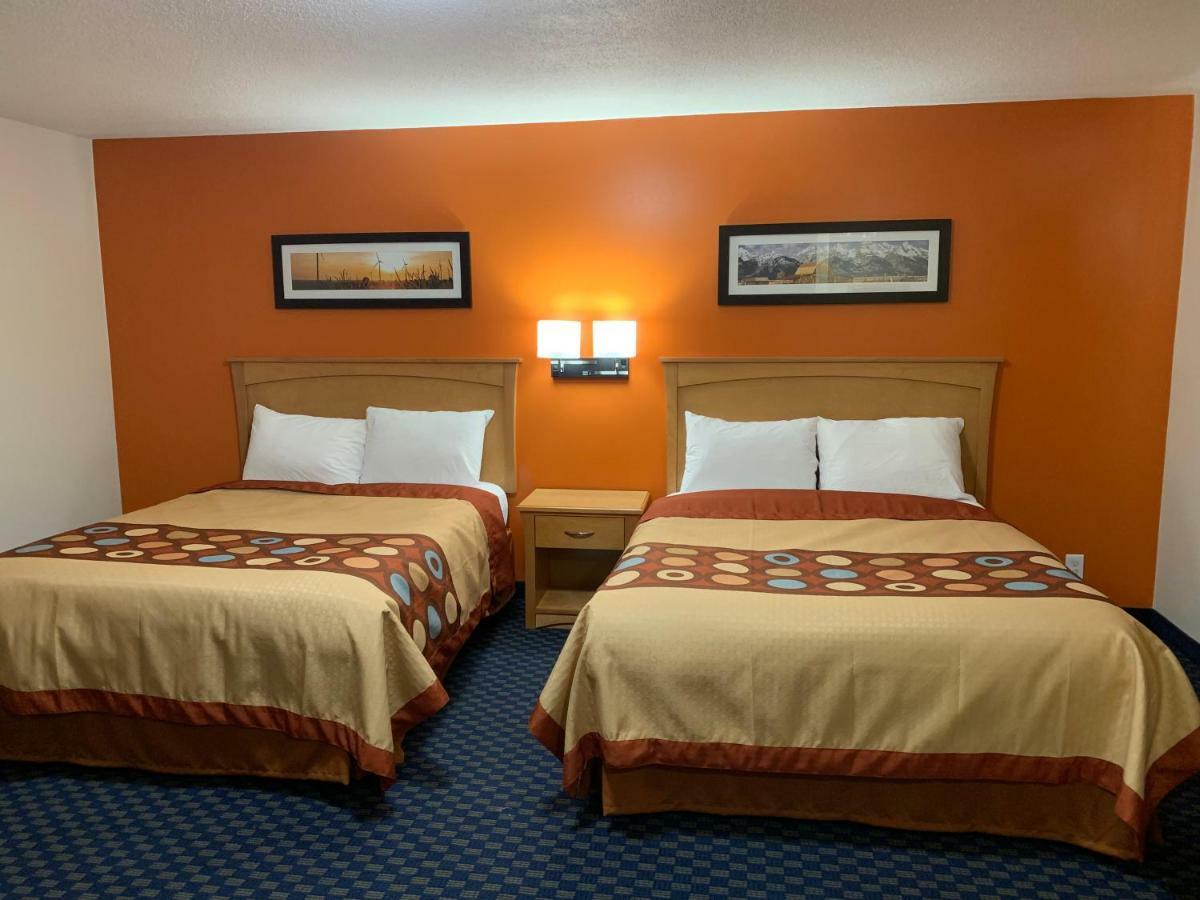 Westway Inn Motel Neepawa Exteriör bild