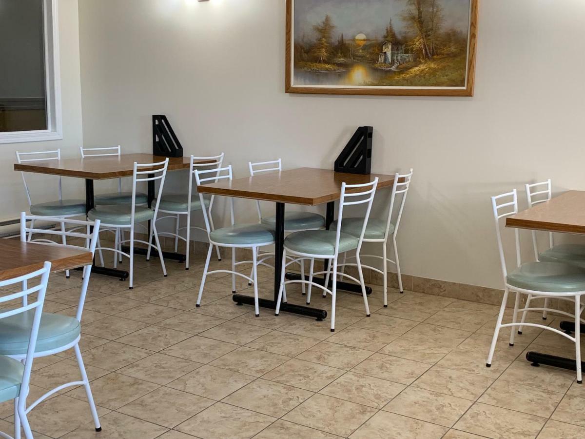 Westway Inn Motel Neepawa Exteriör bild
